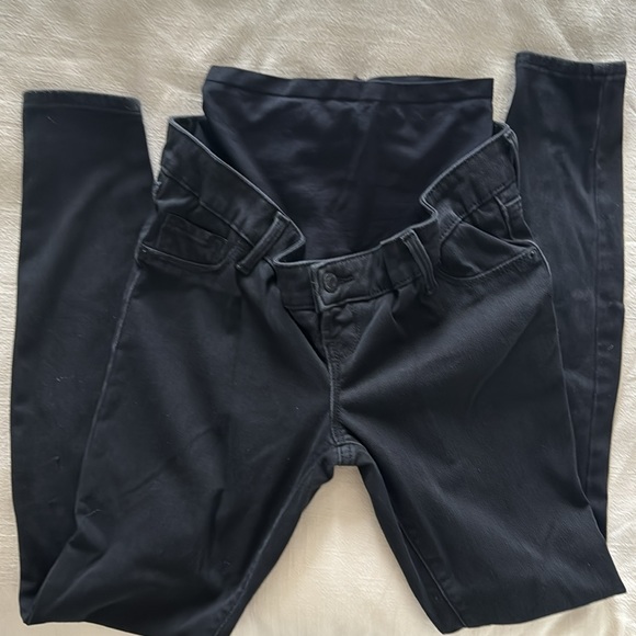 Old Navy Black Maternity Jeans - Picture 2 of 3
